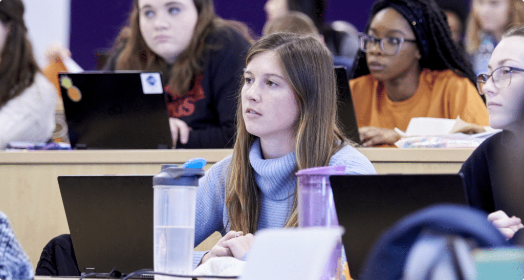 Female student focused in Endocrinology class