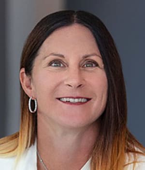 Headshot of alumna Janelle Sheen