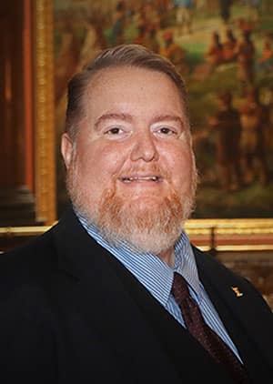 Headshot of alumnus Garth Reynolds